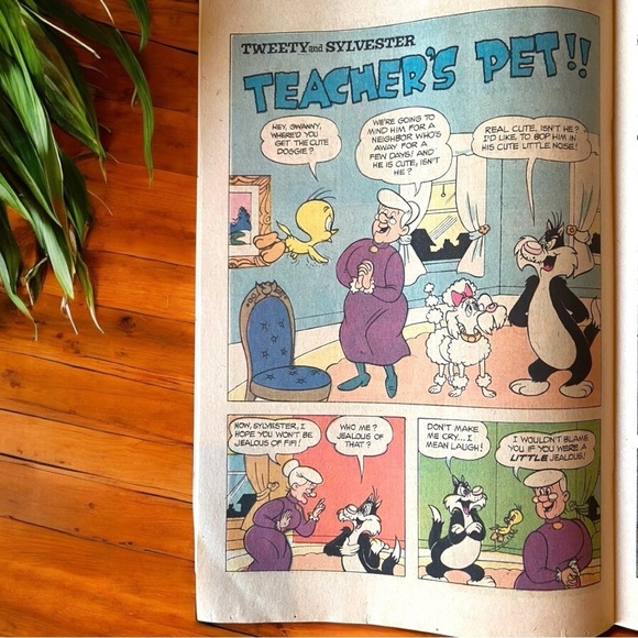 VINTAGE 1974 Warner Bros. Tweety and Sylvester Comic Book - No. 38 - Picture 7 of 10